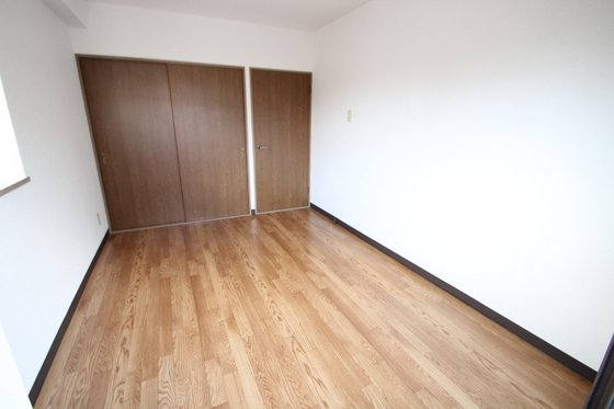 フローレンス尾前