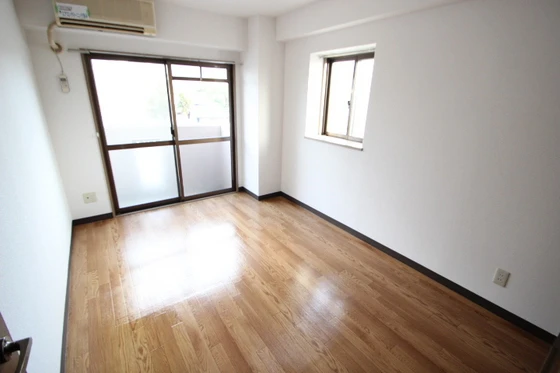 フローレンス尾前