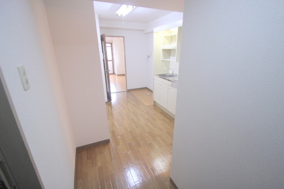 フローレンス尾前