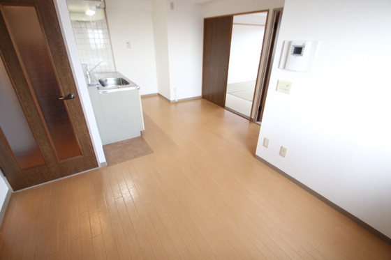 フローレンス尾前