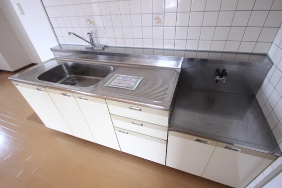 フローレンス尾前