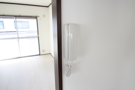 コーポホワイトハウス