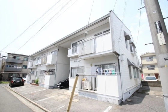 コーポホワイトハウス