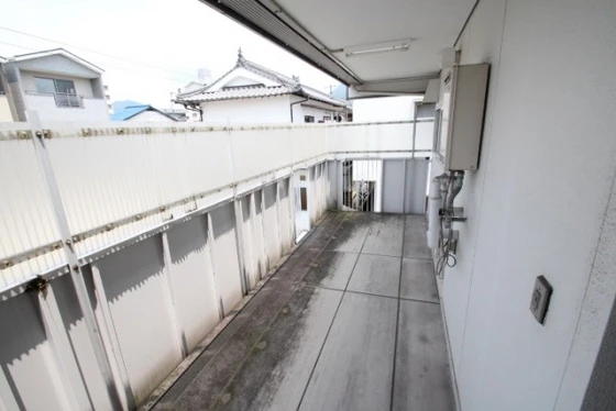 コーポホワイトハウス