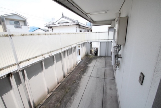 コーポホワイトハウス