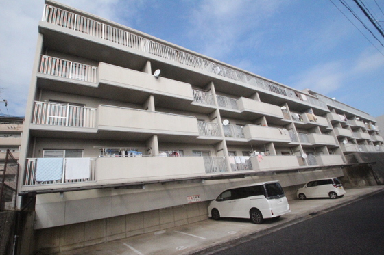 第1ビューハイツ