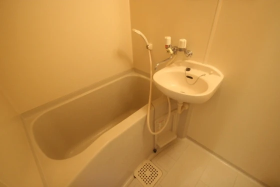 グランディ楽々園