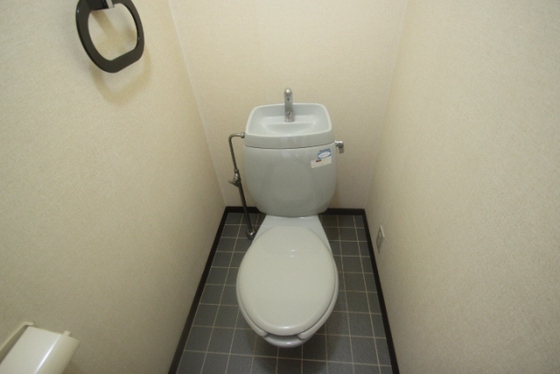 グランディ楽々園