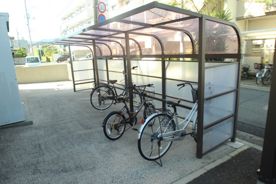 グランディ楽々園