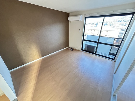 メイプルヒルズ B棟