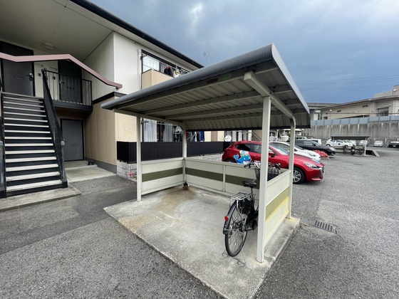 メイプルヒルズ B棟