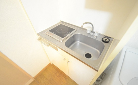 レオパレスレインボー