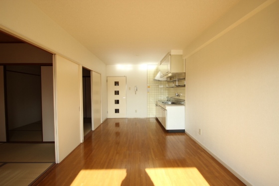 コーポサンシャイン