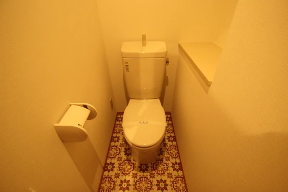 クリスタルビル