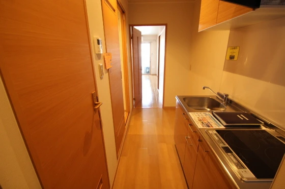 クリスタルビル