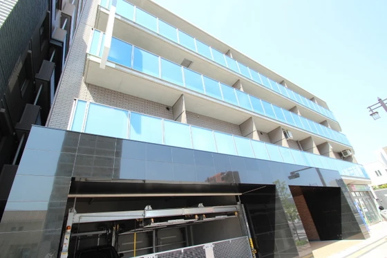 クリスタルビル