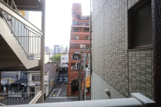 プリシアダイコウビル