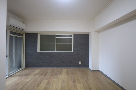 プリシアダイコウビル