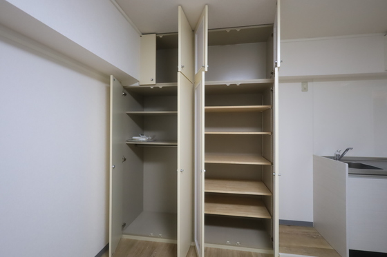 プリシアダイコウビル