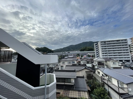 ネオデラサンテ