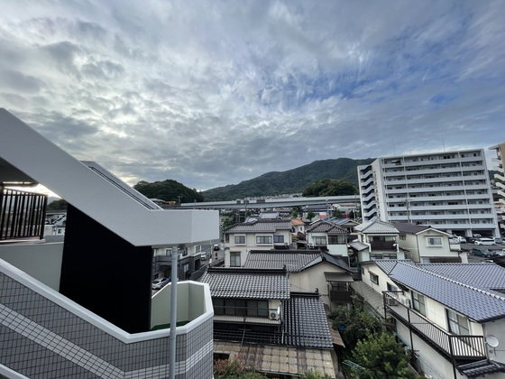 ネオデラサンテ