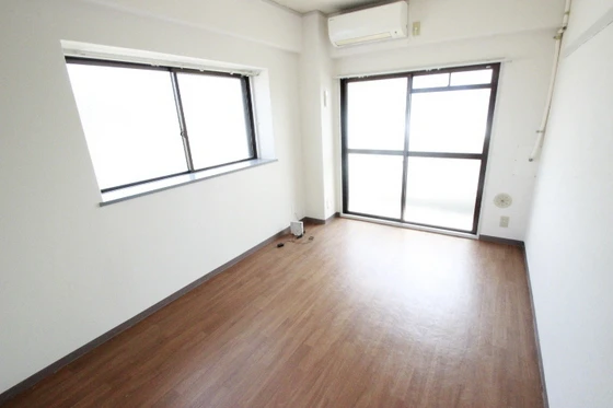 ネオデラサンテ