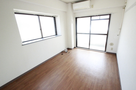 ネオデラサンテ