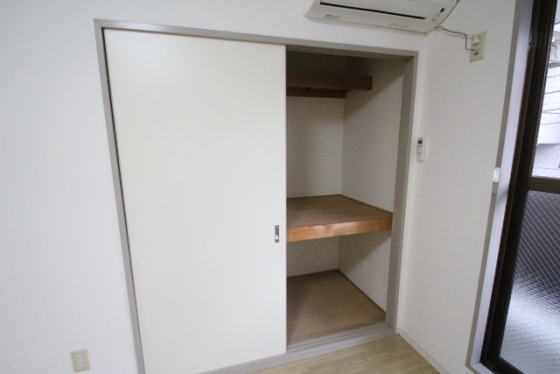 リオン・カスミ