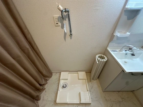 シャンボール横川