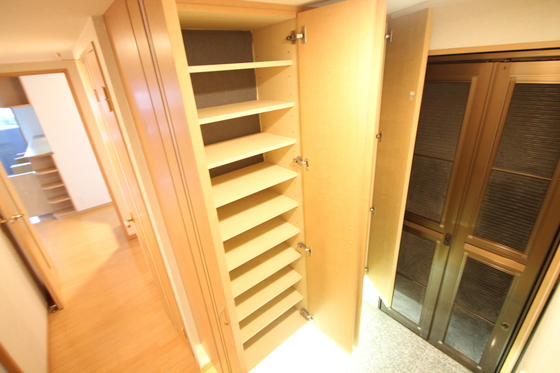 フローレンス吉島東