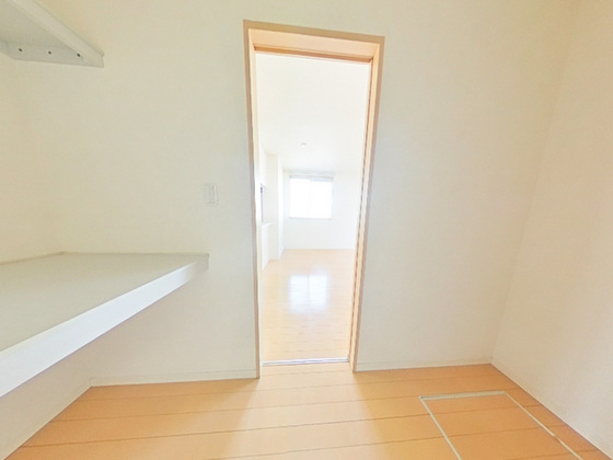 プロヌーブ・ナギサ