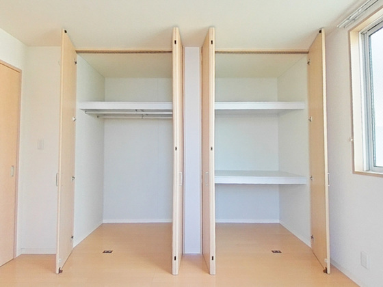 プロヌーブ・ナギサ