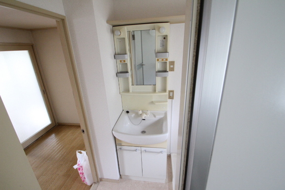 サンハイツ井東