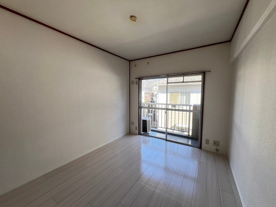 平田マンション