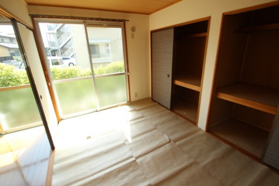 プレジール倉本 A棟