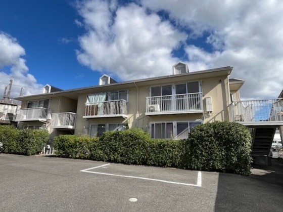 プレジール倉本 A棟