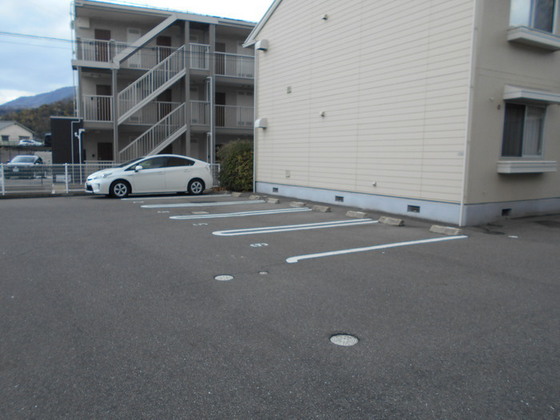 プレジール倉本 A棟