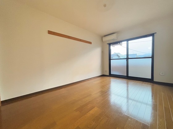 ポム・ド・ピン中央