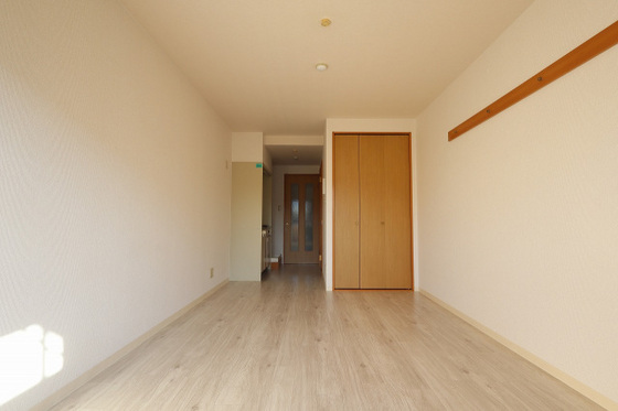 ポム・ド・ピン中央