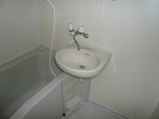 グランツ安芸長束(旧:レオパレス安芸長束)