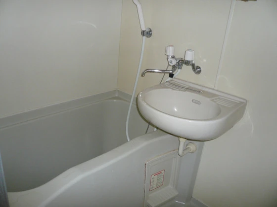 グランツ安芸長束(旧:レオパレス安芸長束)