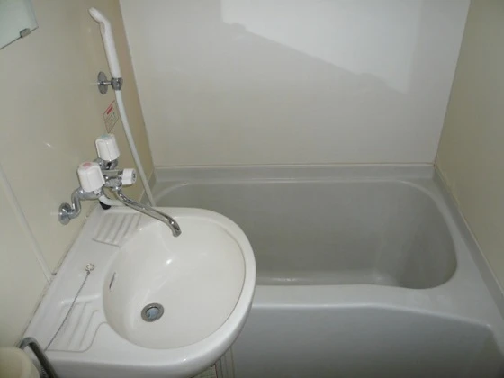 グランツ安芸長束(旧:レオパレス安芸長束)