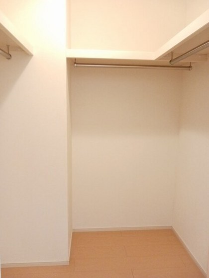 ホクラ・ウバイ B