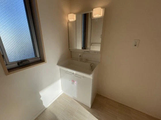 コンフォーザ庚午中