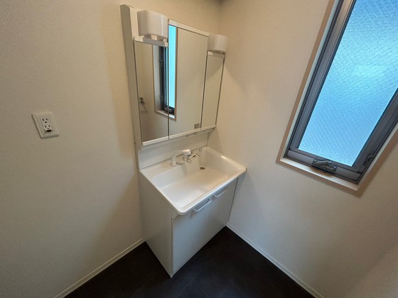 コンフォーザ庚午中