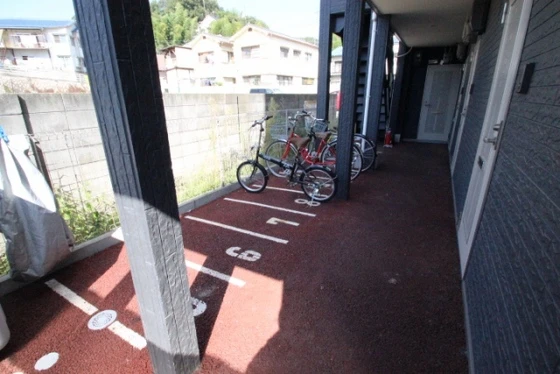 グラバーヒル尾長東