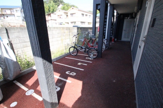 グラバーヒル尾長東