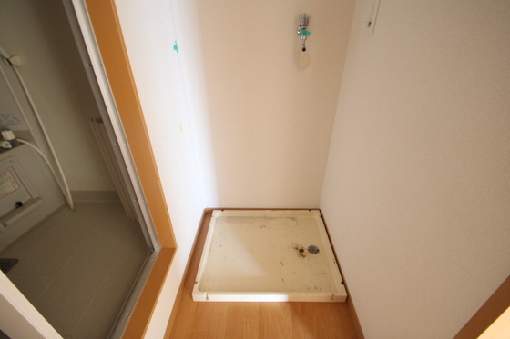 サンビレッジ府中 B