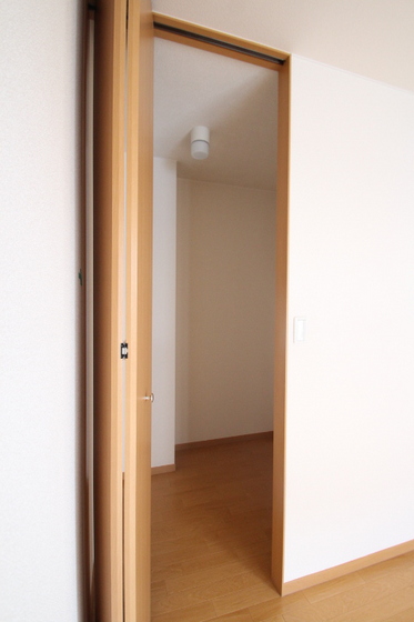 サンビレッジ府中 B