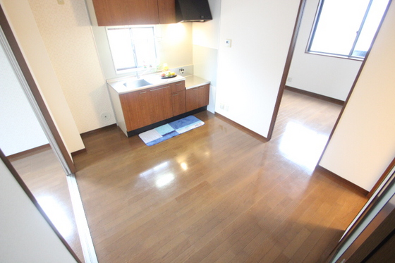 イーストリバーパラリア 弐番館